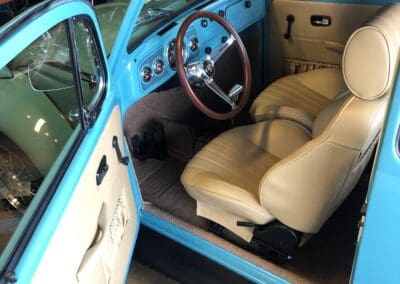Cal-Look 1968 Bug with Procar by SCAT Rally interior